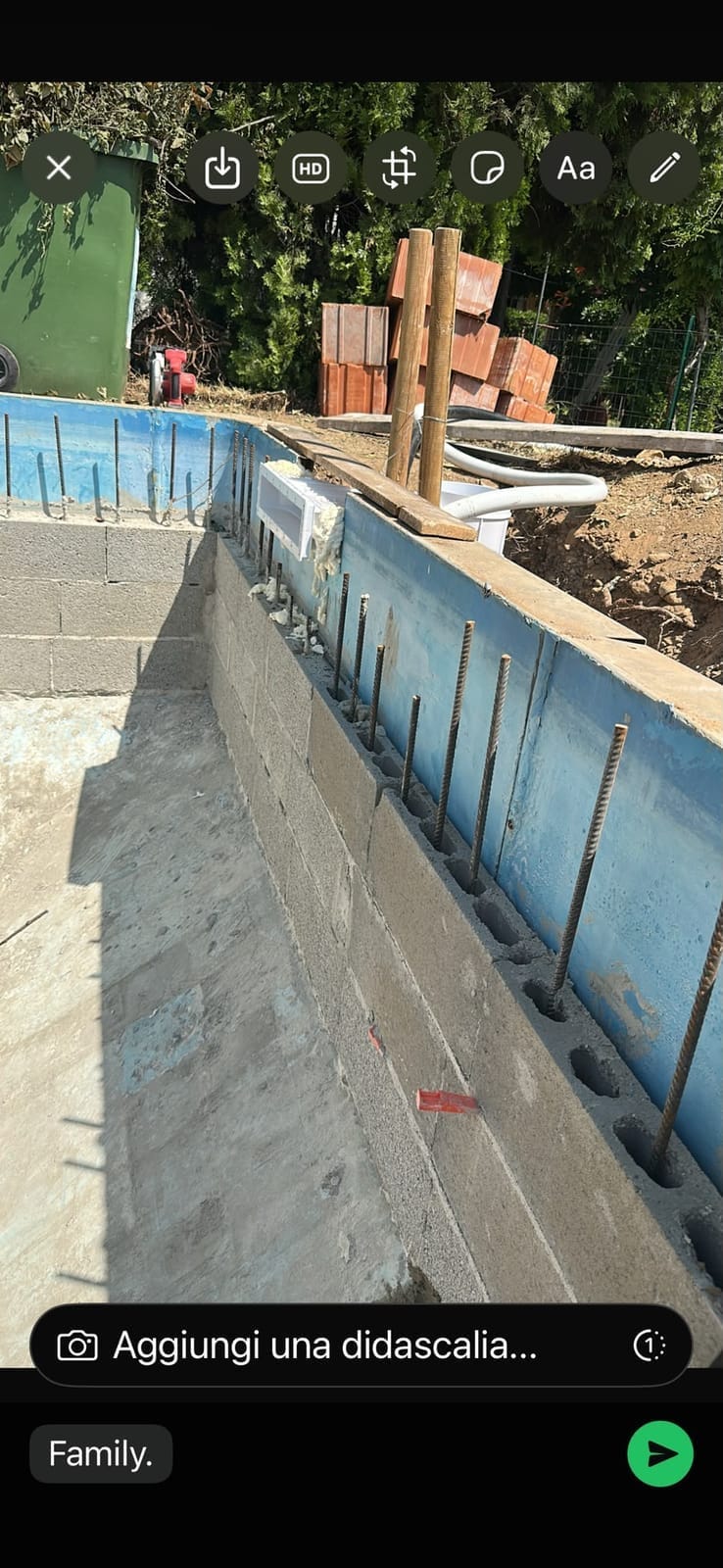 Muri perimetrali della piscina in blocchi cassero con armature in acciaio